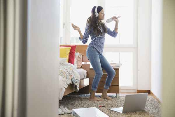 12 canzoni felici e rimbalzanti sulla fortuna che ti accompagnerà per vincere