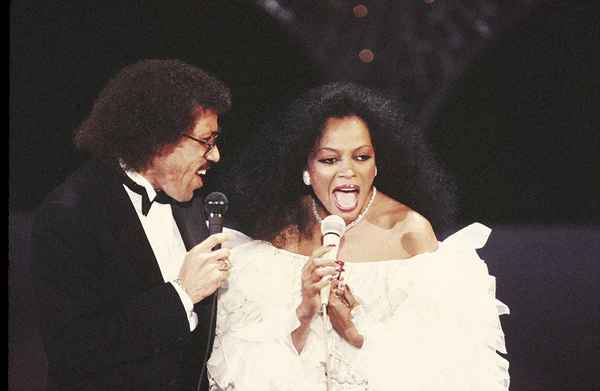 15 mejores duetos románticos de R&B de todos los tiempos