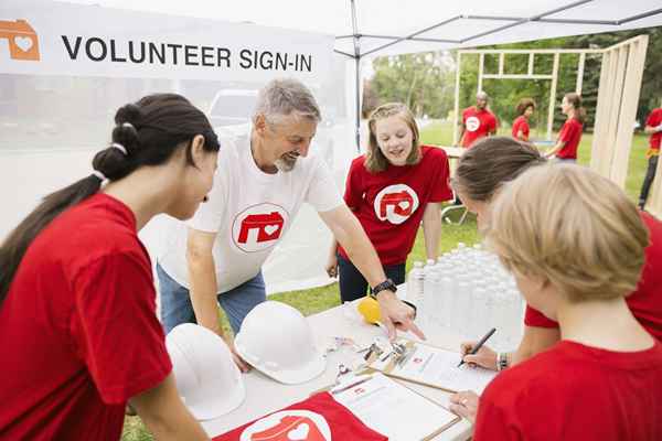 15 beneficios inesperados del voluntariado que lo inspirarán