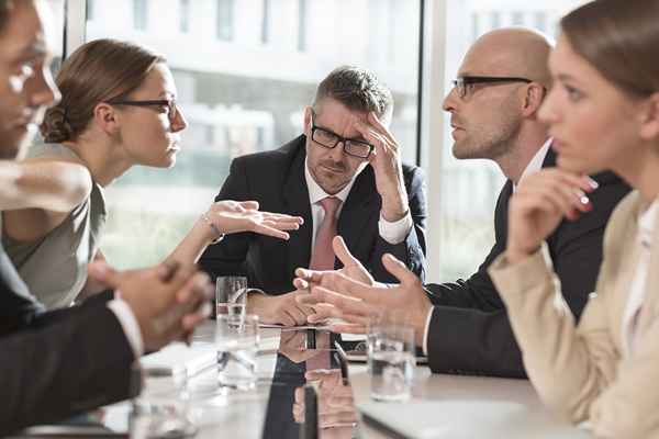5 maneiras de gerenciar conflitos no local de trabalho