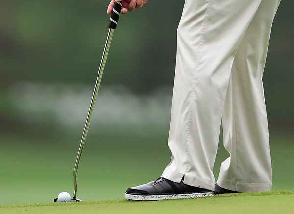Abordar la pelota lo que significa el término de golf (y quiso decir)