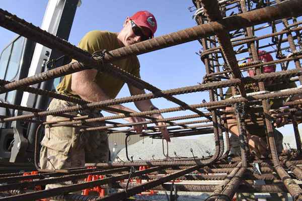 Elegir las sillas de soporte correctas cuando se usa barras en el concreto vertido