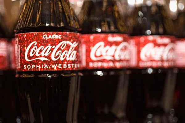 Maneiras fáceis de obter códigos de coca -cola grátis