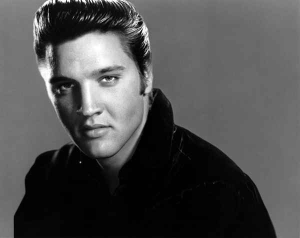 Elvis Presley zitiert, die den Mann enthüllen