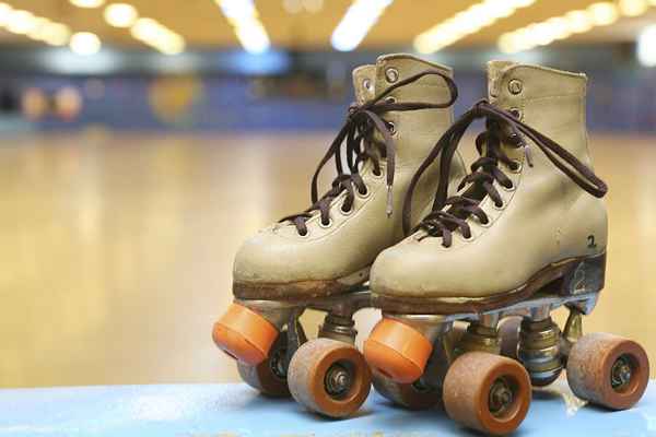 Passage de patinage à rouleaux gratuits pour les enfants