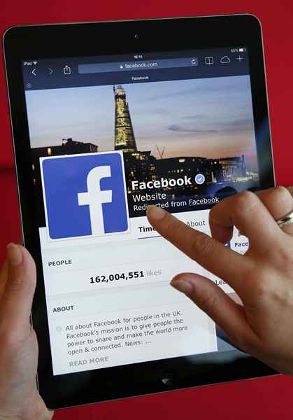 Guia para o uso do Facebook durante uma busca de emprego