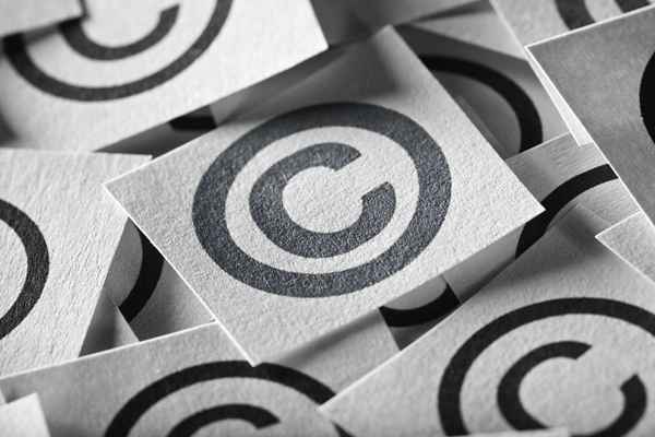 Come funziona il copyright con i social media