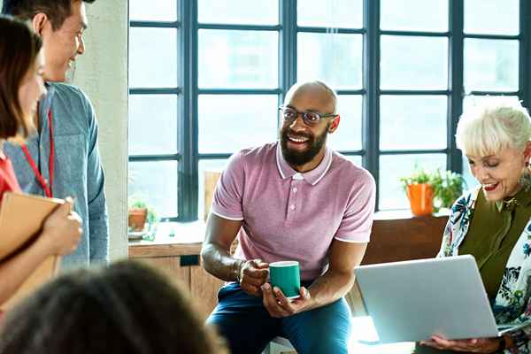 Cómo instituir un programa de capacitación de diversidad