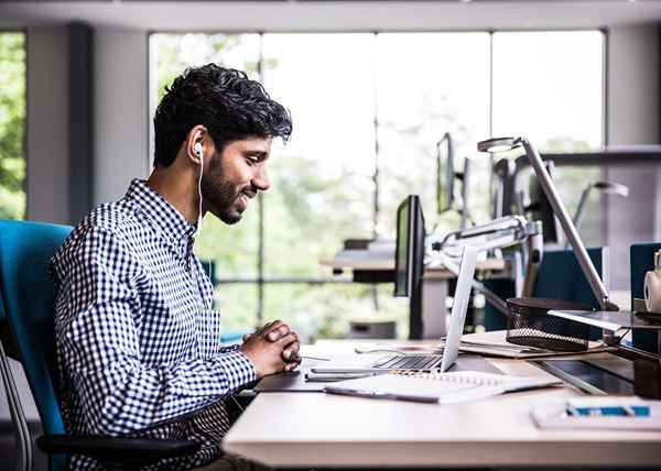 Como causar uma boa impressão durante um estágio remoto