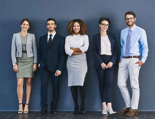 Habilidades comerciales importantes para el éxito laboral