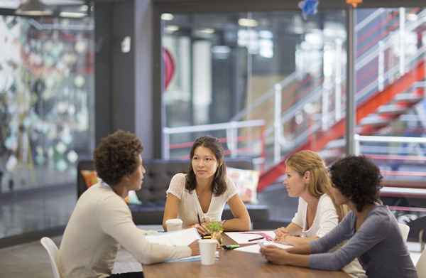 Pedido de emprego interno Uma amostra com instruções