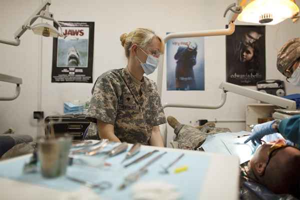Estándares de alistamiento médico militar para problemas dentales
