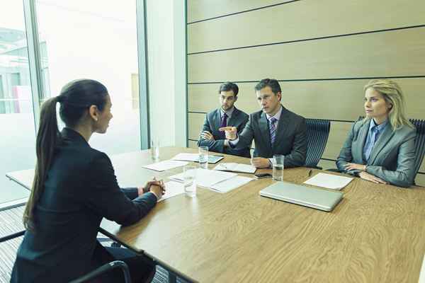 Questions pour poser des employeurs légaux lors des entretiens