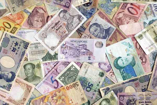 Spot vs. In avanti commerciale in valuta estera