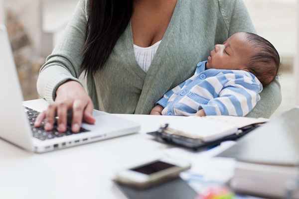 Tipps für die Mutter und Väter, die wieder arbeiten wollen