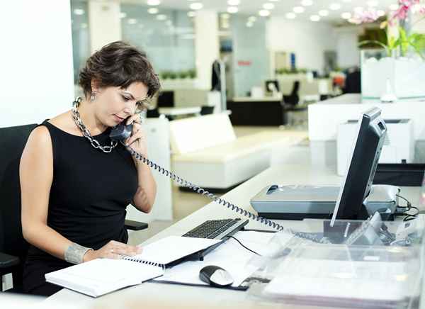 Le 10 migliori domande di intervista receptionist e le migliori risposte