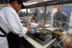 Entrenamiento básico de comidas de la Fuerza Aérea y más allá