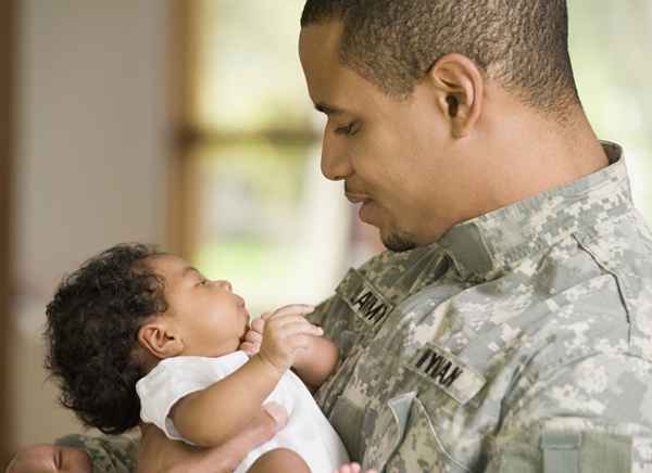 Licencia de paternidad del ejército