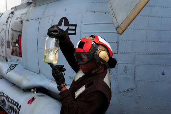 Meccanico strutturale dell'aviazione (AM)