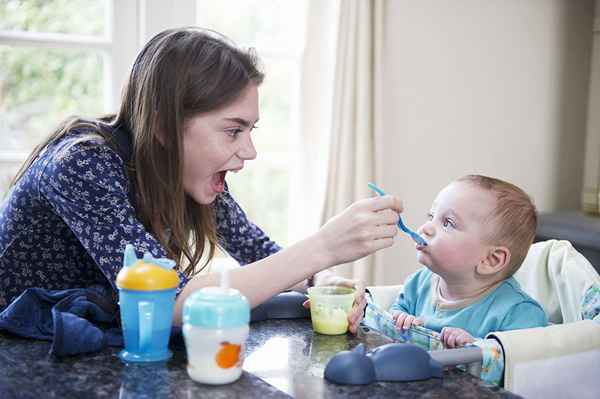 BABYSITTING LAVORI PER BAMBINI