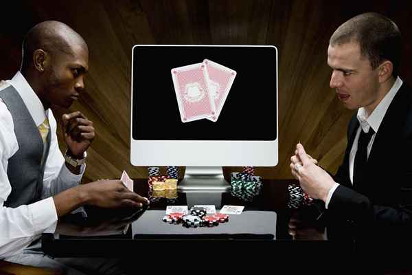 COMPUTADOR POKER POKER MANO