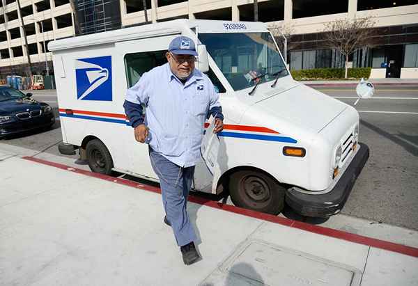 Vendedores de eBay; El mal uso de los suministros de USPS puede conducir a clientes enojados y multas