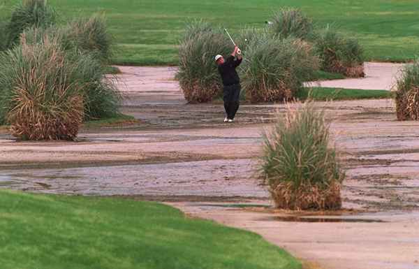 Forklare 'avfallsbunkere' og 'avfallsområder' i golf