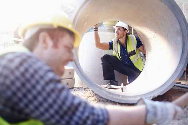 Cómo instalar tubería de concreto reforzado (RCP)