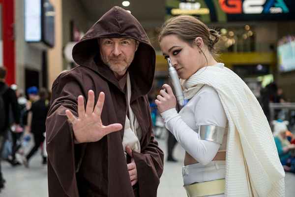 Comment faire des robes Jedi de Star Wars DIY