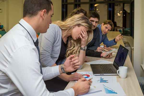 Como gerenciar um funcionário negativo