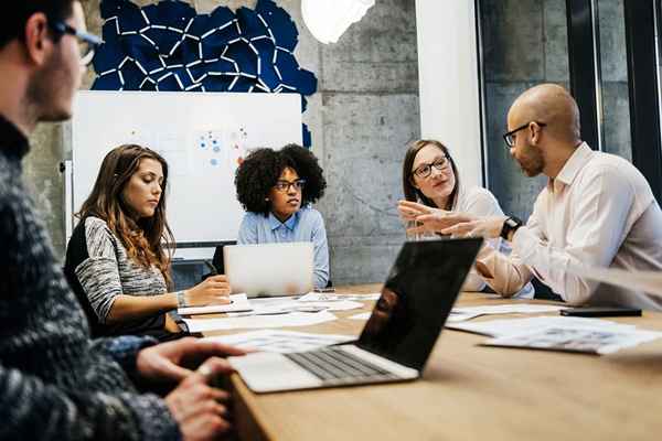 Como receber os clientes que visitam seu escritório