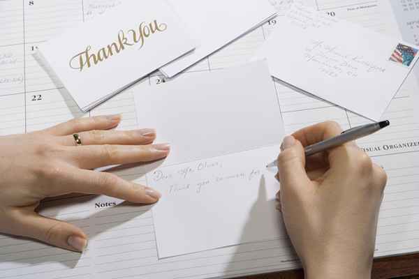 Jak napisać list do rozpoznawania pracowników i zobaczyć próbki