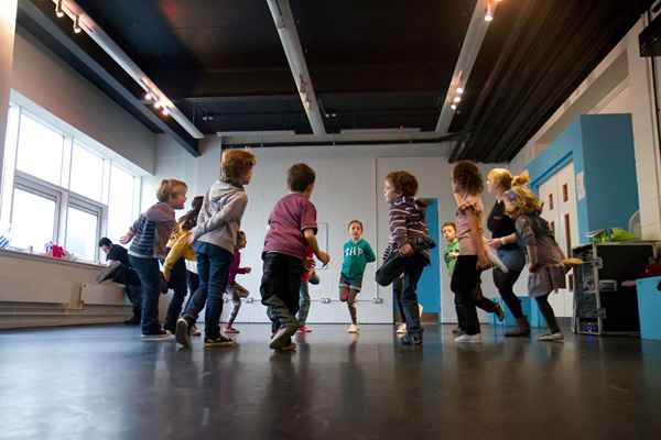 Jeux de brise-glace pour votre cours de théâtre