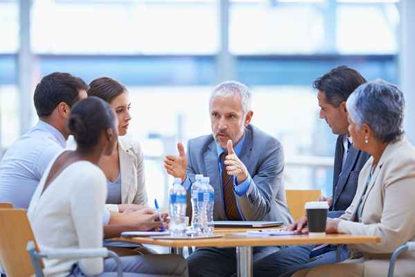 Habilidades de liderança importantes para currículos e cartas de cobertura