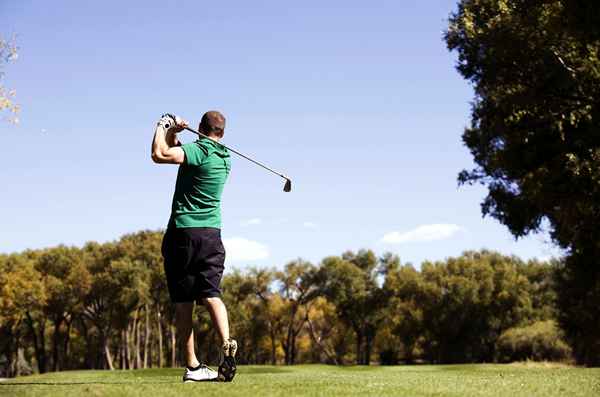 Un club cómo jugar al juego de golf