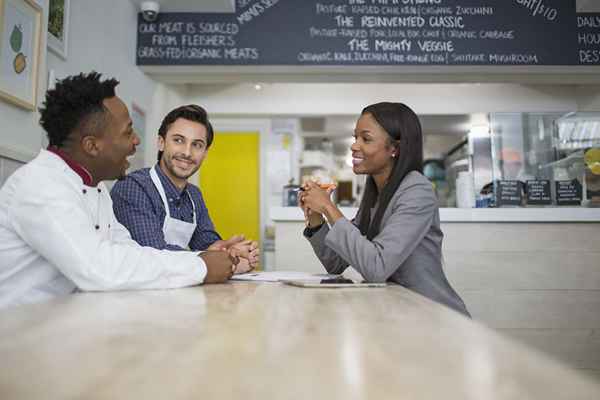 Pro e contro di unirsi a un sistema di franchising maturo