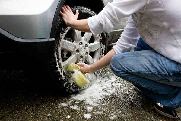 Pros y contras de trabajos de lavado de autos para niños