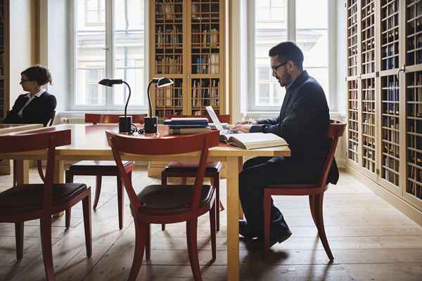 Publicações de apoio à Paralegal e Litígios do Paralegal e