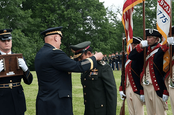 US -Streitkräfte vergeben die Legion of Merit