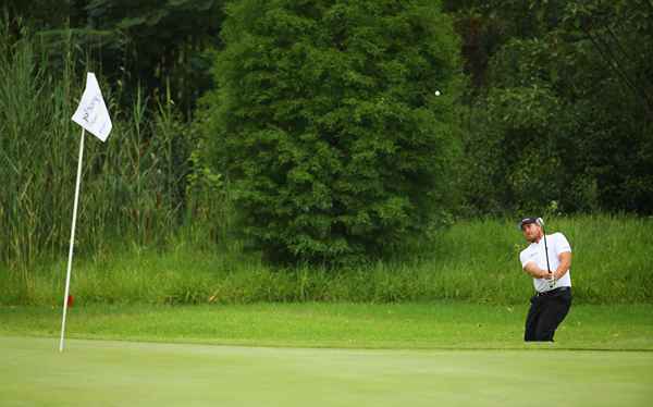 Qu'est-ce qu'un tir de pitch dans le golf?