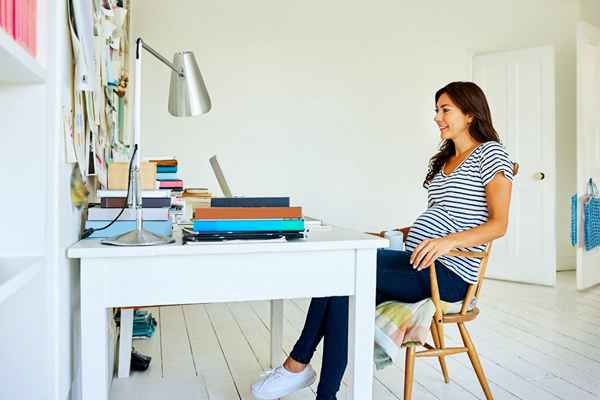 Emplois de travail à domicile pour les femmes enceintes