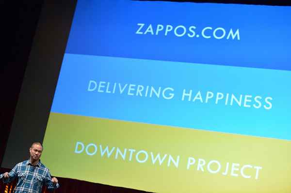 Zappos umfasst digitale Technologie und Kundendienst für den Erfolg