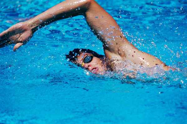 100 individuelles Medley -Schwimmtraining