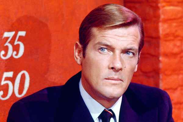 7 James Bond Movies estrelado por Roger Moore