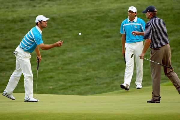 Räumte Putts und ihre Rolle in Golfspielen ein