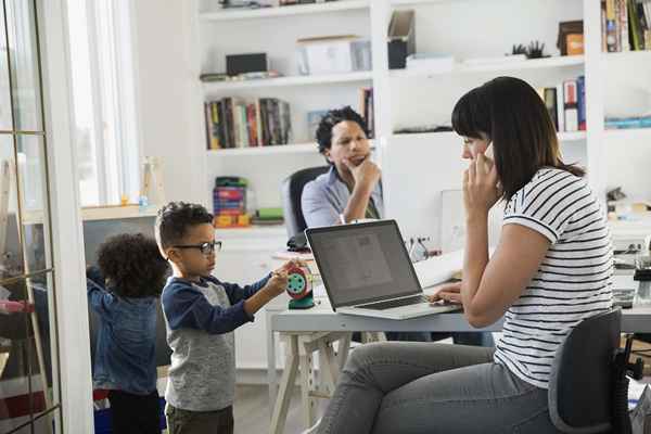 Tempo di flessione e programmi di lavoro alternativi nel campo legale