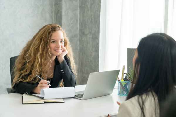 Comment une personne peut-elle passer à des RH dans un changement de carrière de niveau intermédiaire?