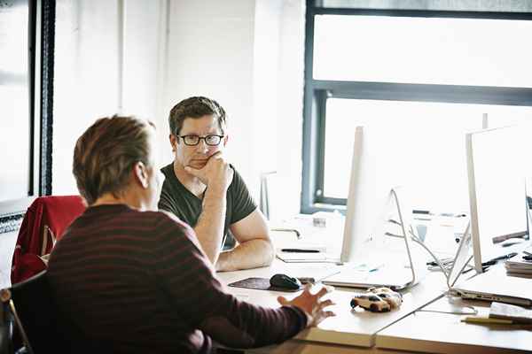 Come diventare un esperto altamente pagato mantenendo il tuo lavoro quotidiano