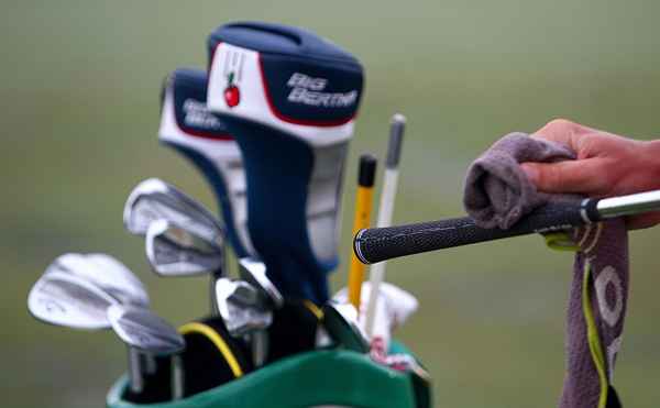 Comment nettoyer les poignées de golf sur vos clubs