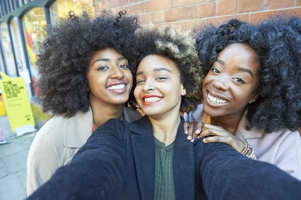 Cómo obtener la definición de curl en el cabello rizado